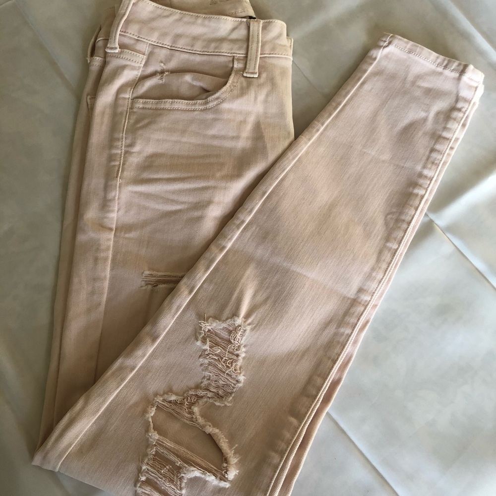 🎀AMERICAN EAGLE🎀 Lt. PINK jeans...